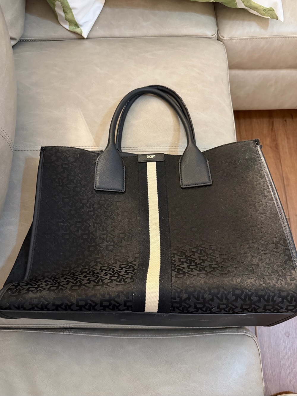 Dkny Black Tote with Ivory Center Stripe